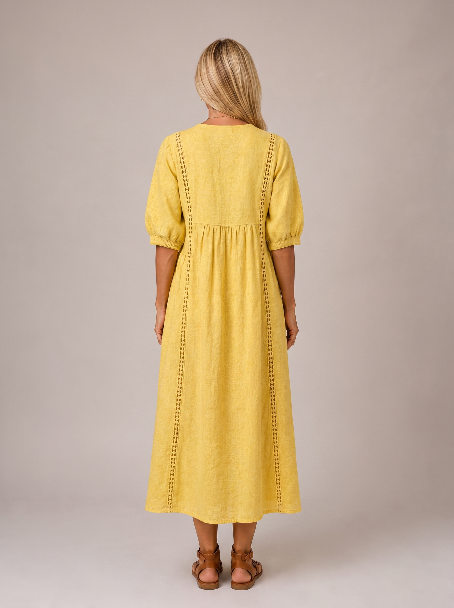 Palmina | Vestido de Lino y Algodón con Detalles de Encaje