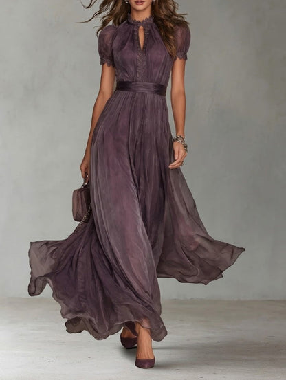 Flavia — Langes Chiffon-Kleid mit Spitzendetails