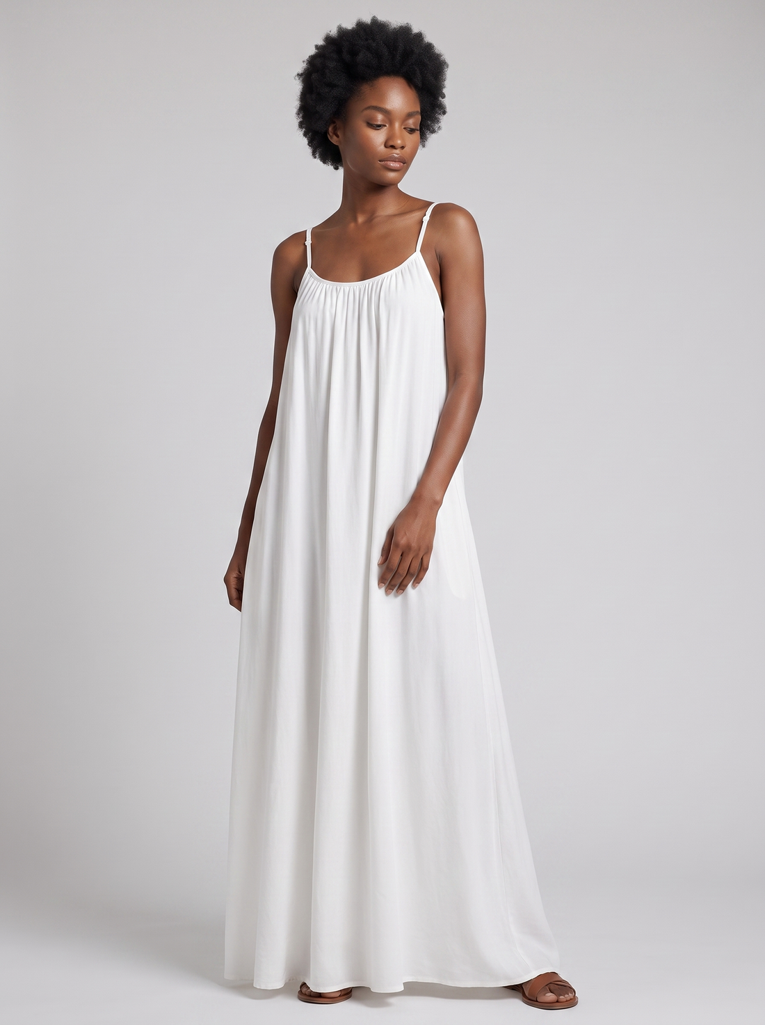 Vestido Espalda Escultural con Tirantes Ajustables