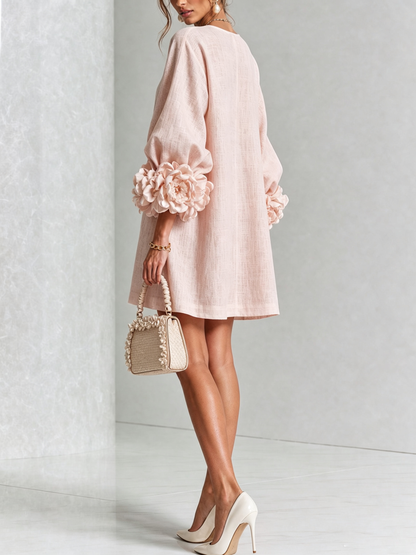 Aurora | Vestido Mini con Botones Florales y Puños en Rosetón
